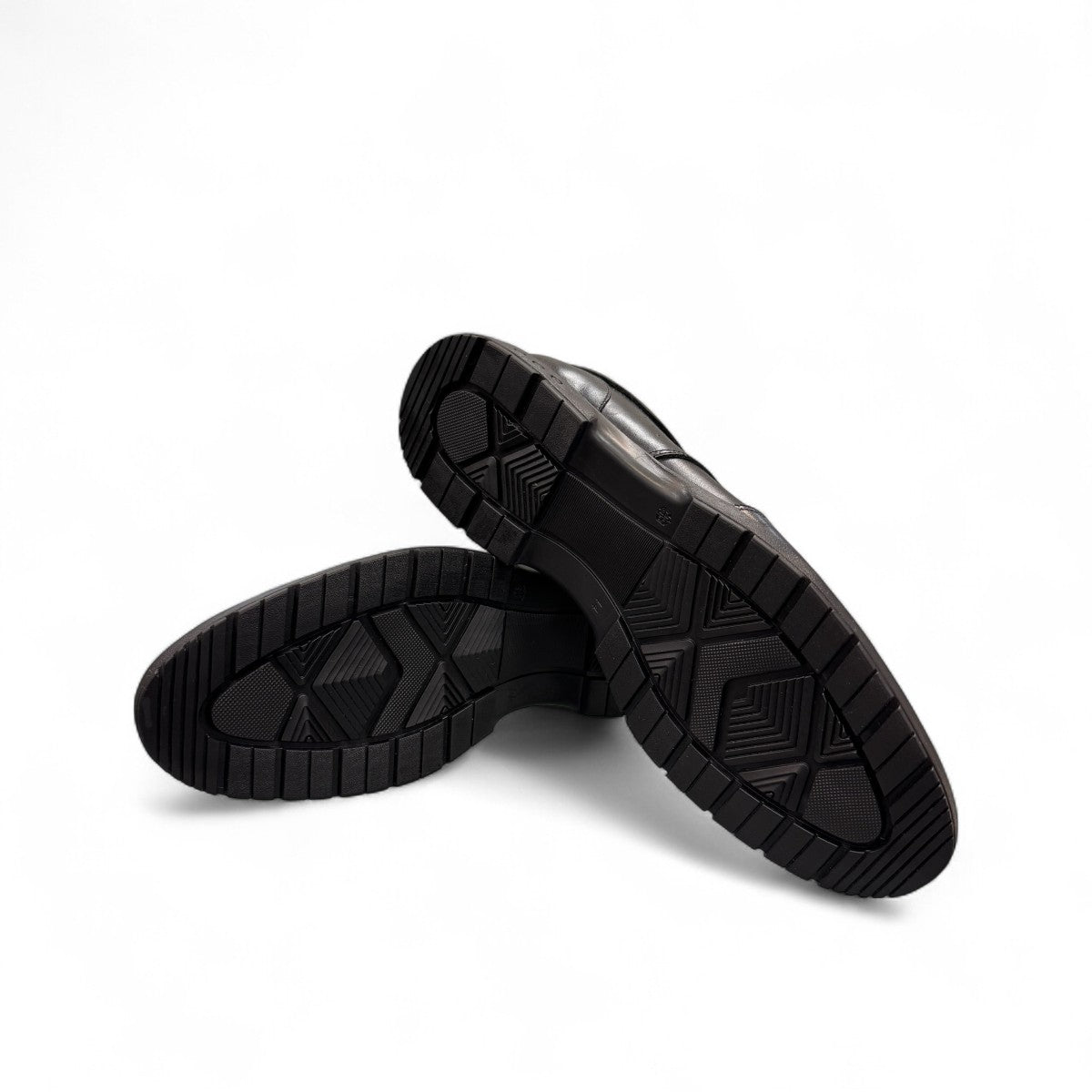 Borna Borna black leather men's dress shoes with lace-up closure and rubber outsole. Photo of bottom view.