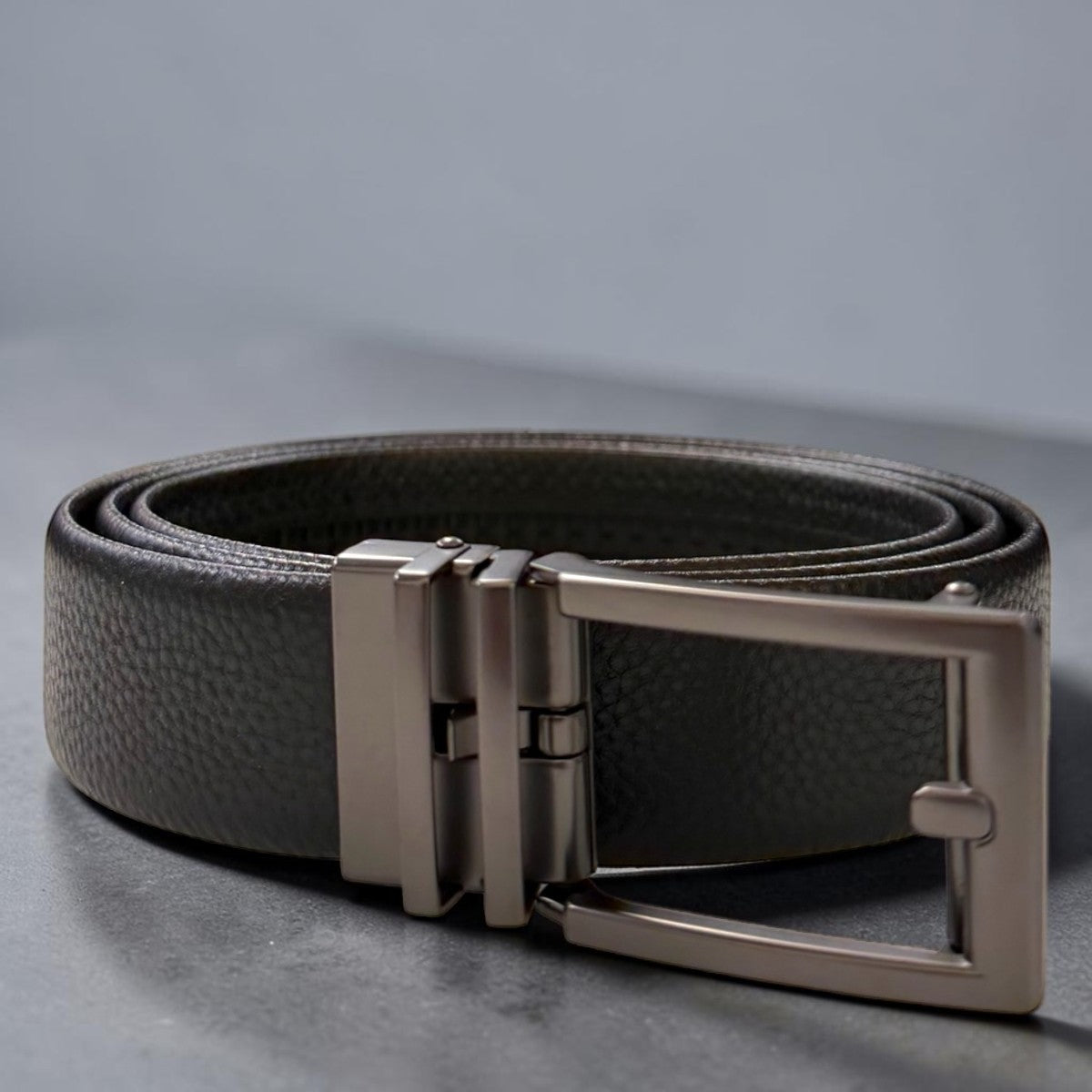MEN'S GENUINE LEATHER BELT - BLACK