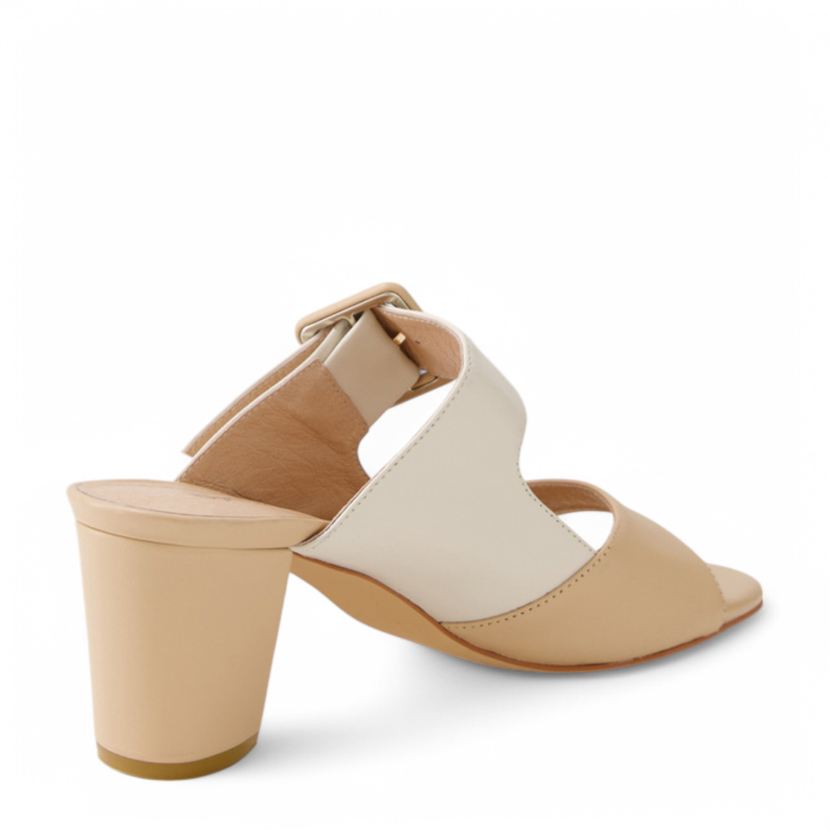 DJANGO & JULIEITTE CONRADE / CAMEL-ALMOND