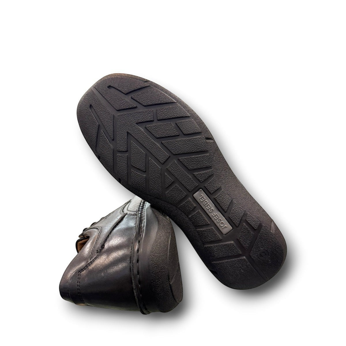 Josef Seibel New Anvers 06 black cowhide leather lace-up shoe with a durable PU sole