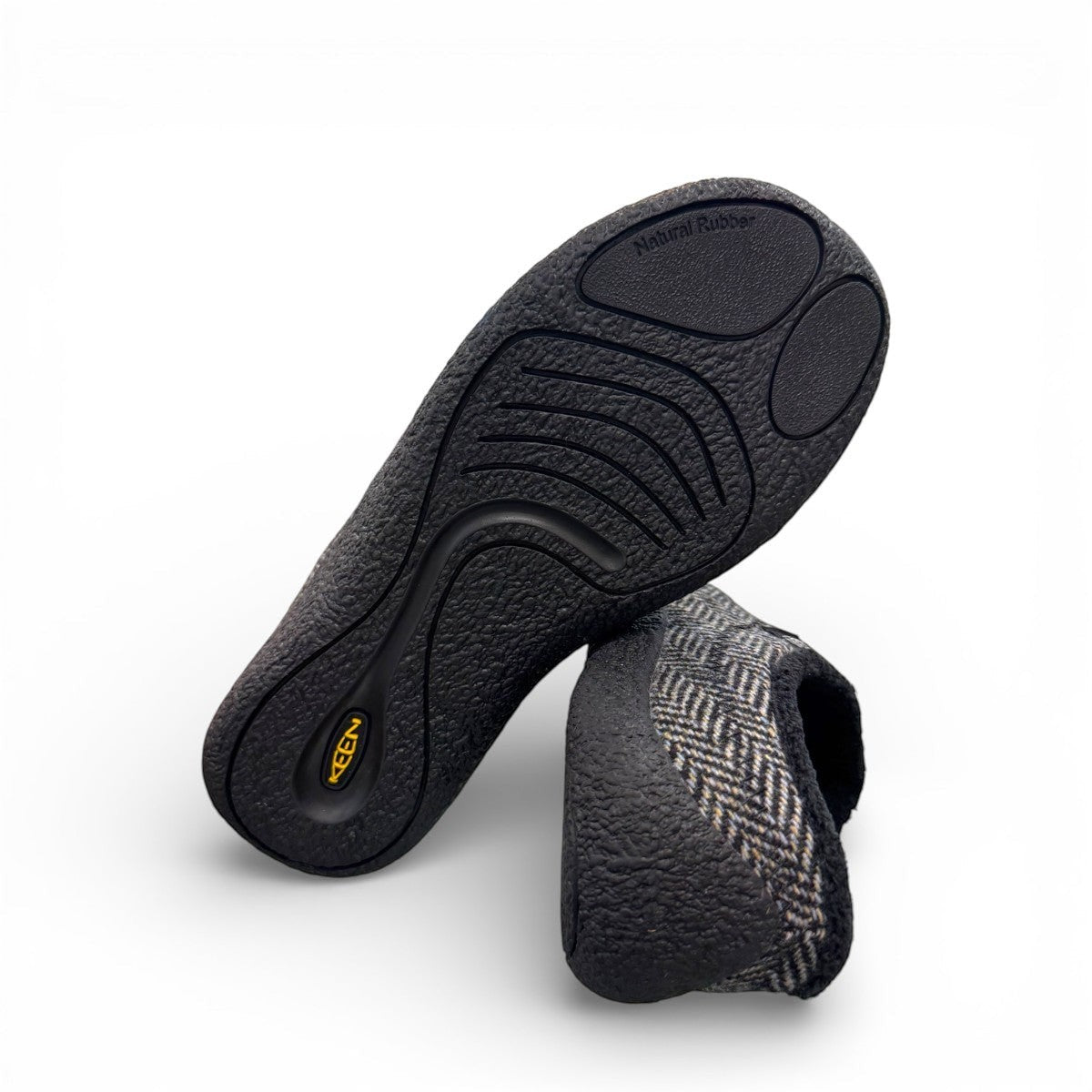 KEEN Women's Howser III slide in black and alloy herringbone pattern with bungee cinch and toe bumper