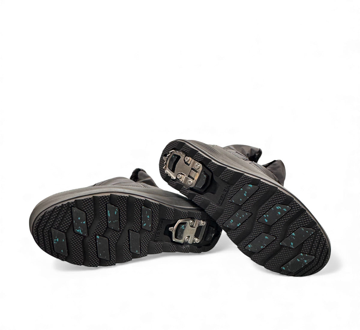 NEXGRIP Ice Cylia black waterproof winter boot with side zipper, faux fur lining, and non-slip outsole.
photo of the bottom side