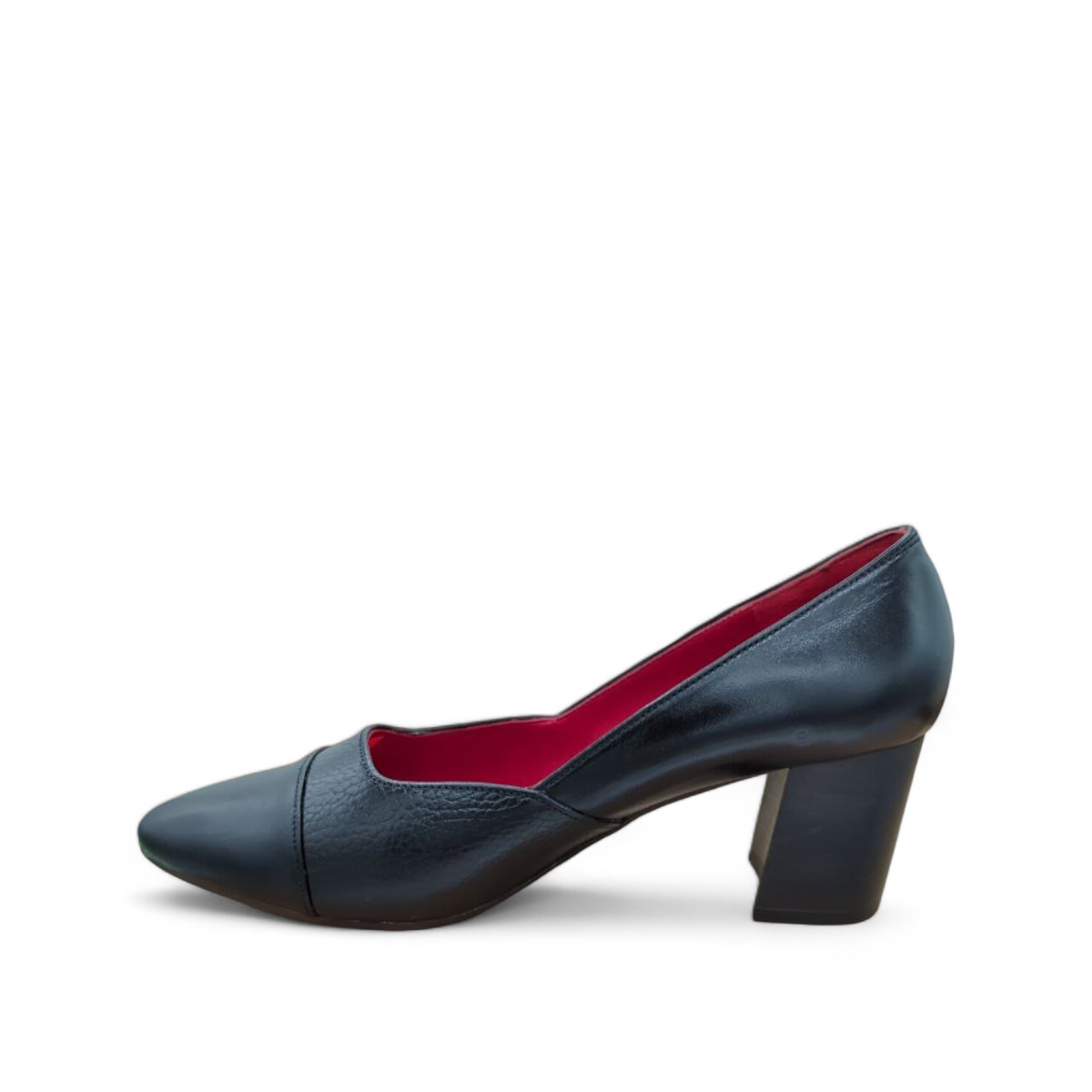 Court Black