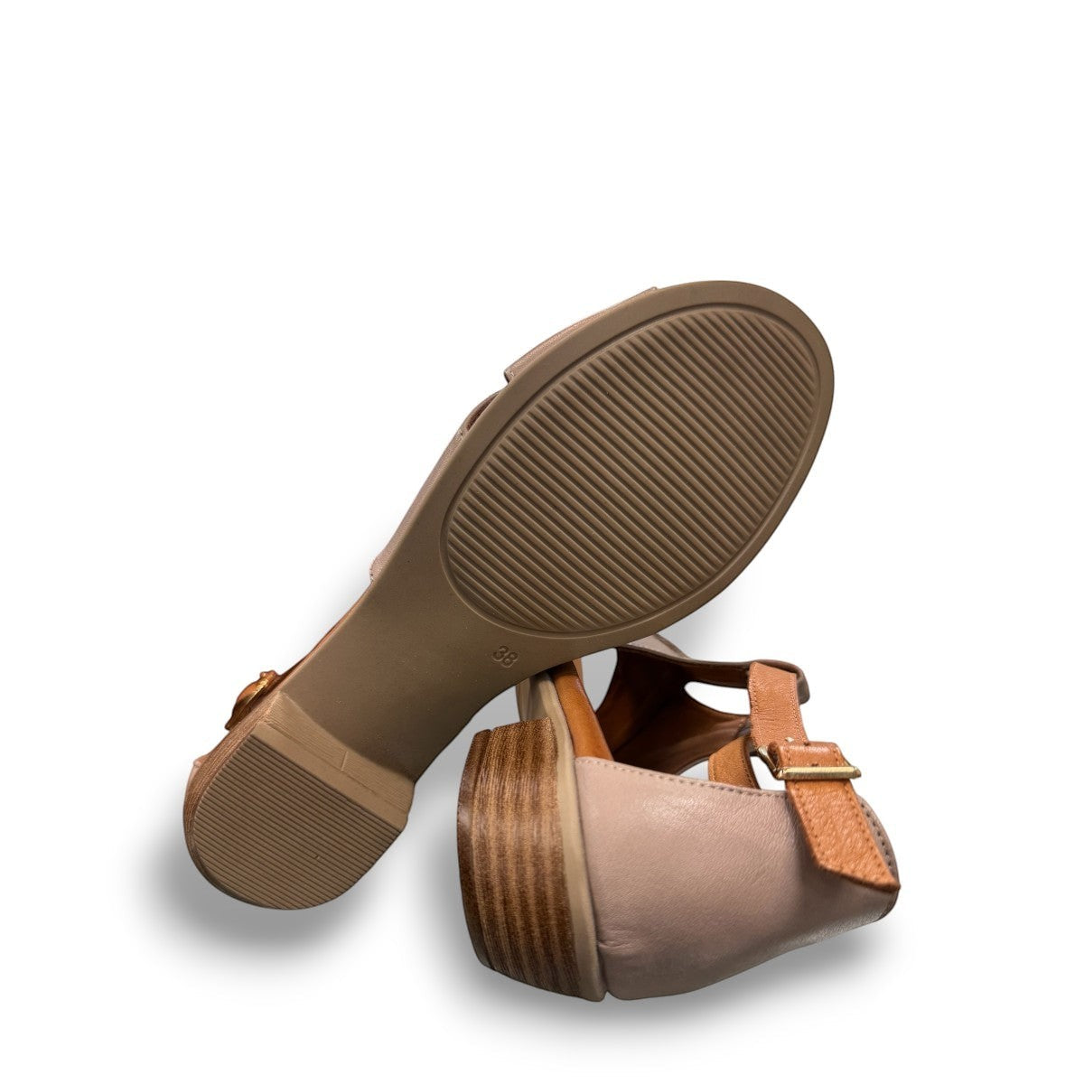 Roamers Mae silver grey leather sandals with side buckle and low heel.
photo of the bottom