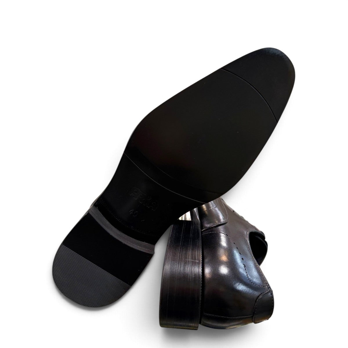 ARIA CEDAR - BLACK