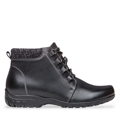 Propet Delaney Black