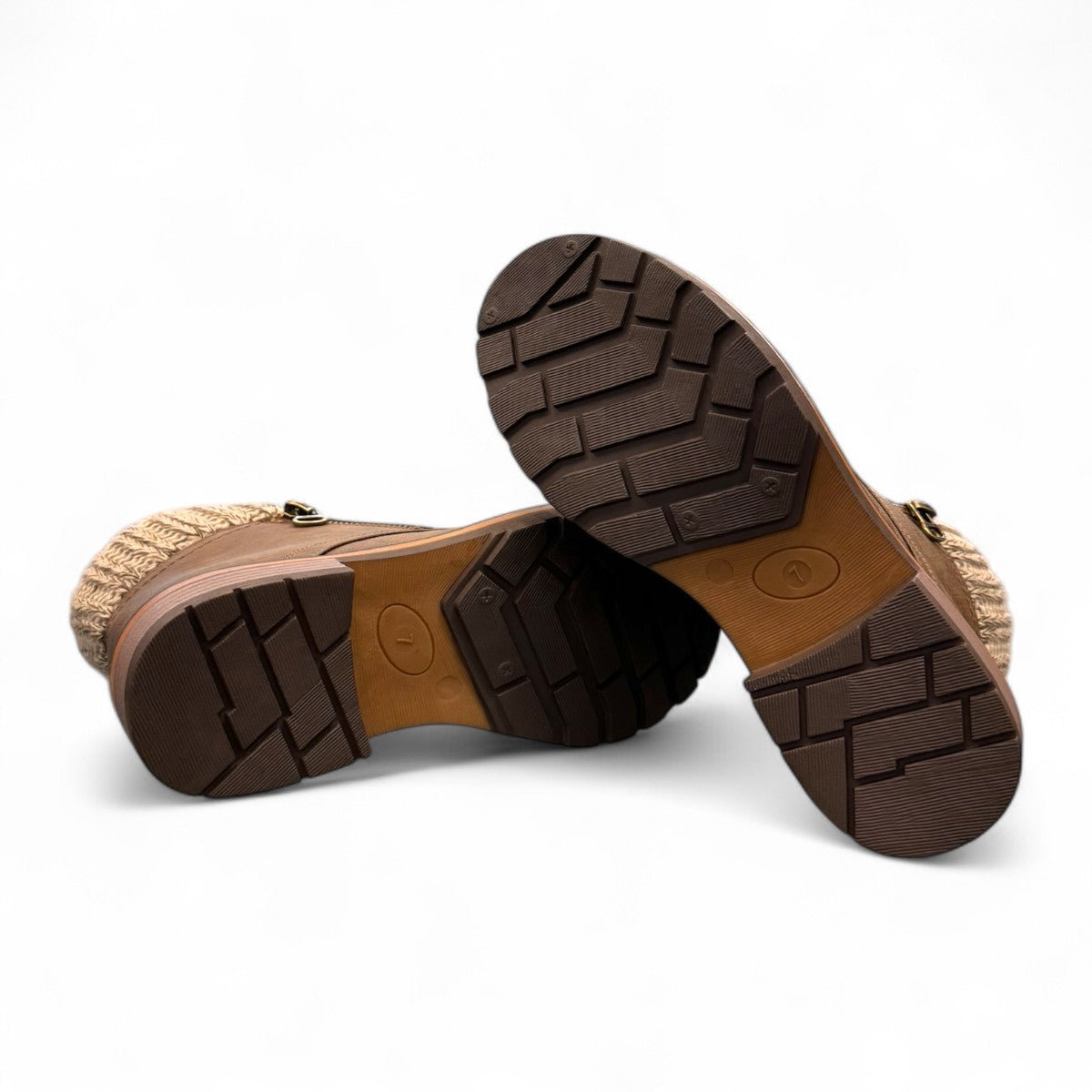 WANDERLUST T20642 AMY TAN