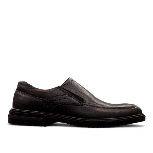AFAG 4004 black leather slip-on men's shoes with a durable rubber outsole and side stitching detail. Photo of right side view.