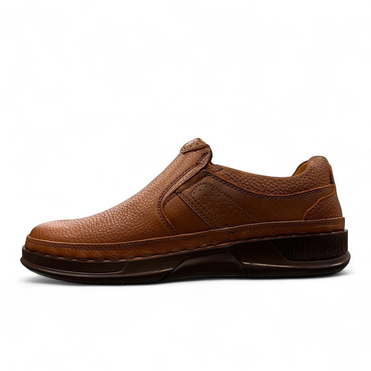 Atropat Abyaneh brown leather slip-on shoes with textured upper and durable rubber sole. Photo of right side view.