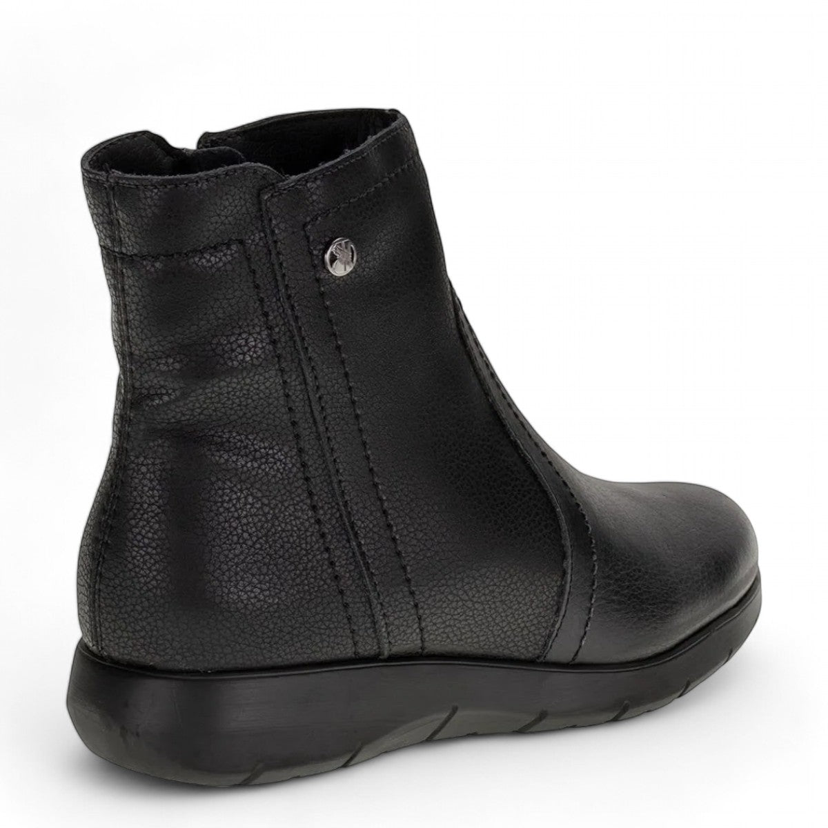 Bottero TRU black leather ankle boot with side zipper and low-profile rubber sole