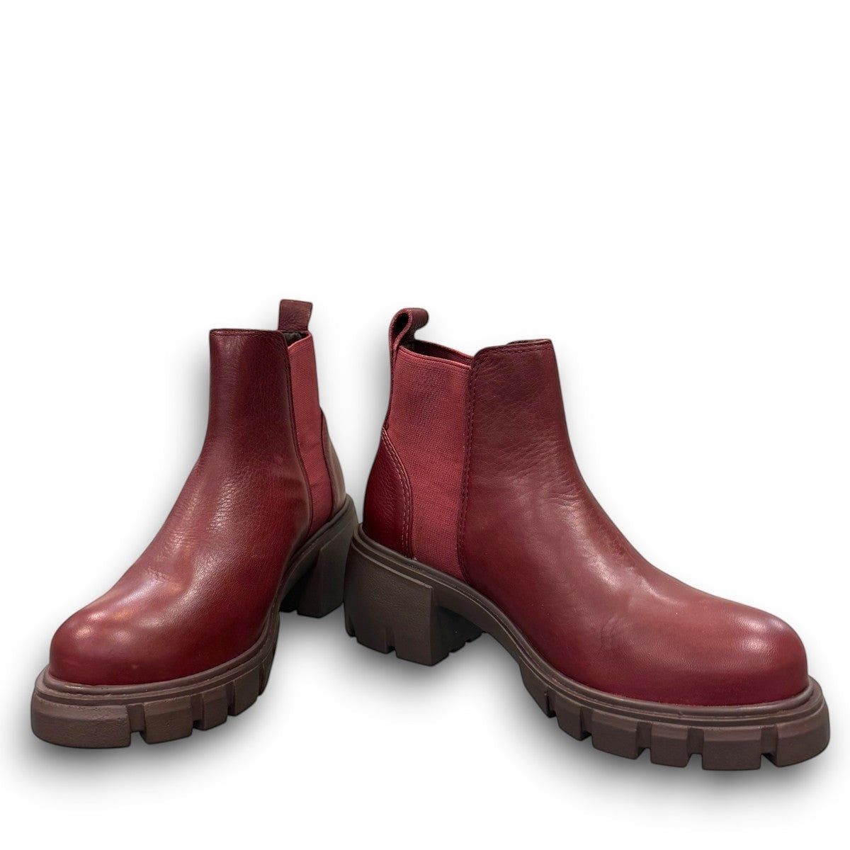 Bottero Aiden ankle boots in burnished cognac leather with a low block heel and side zipper detail.