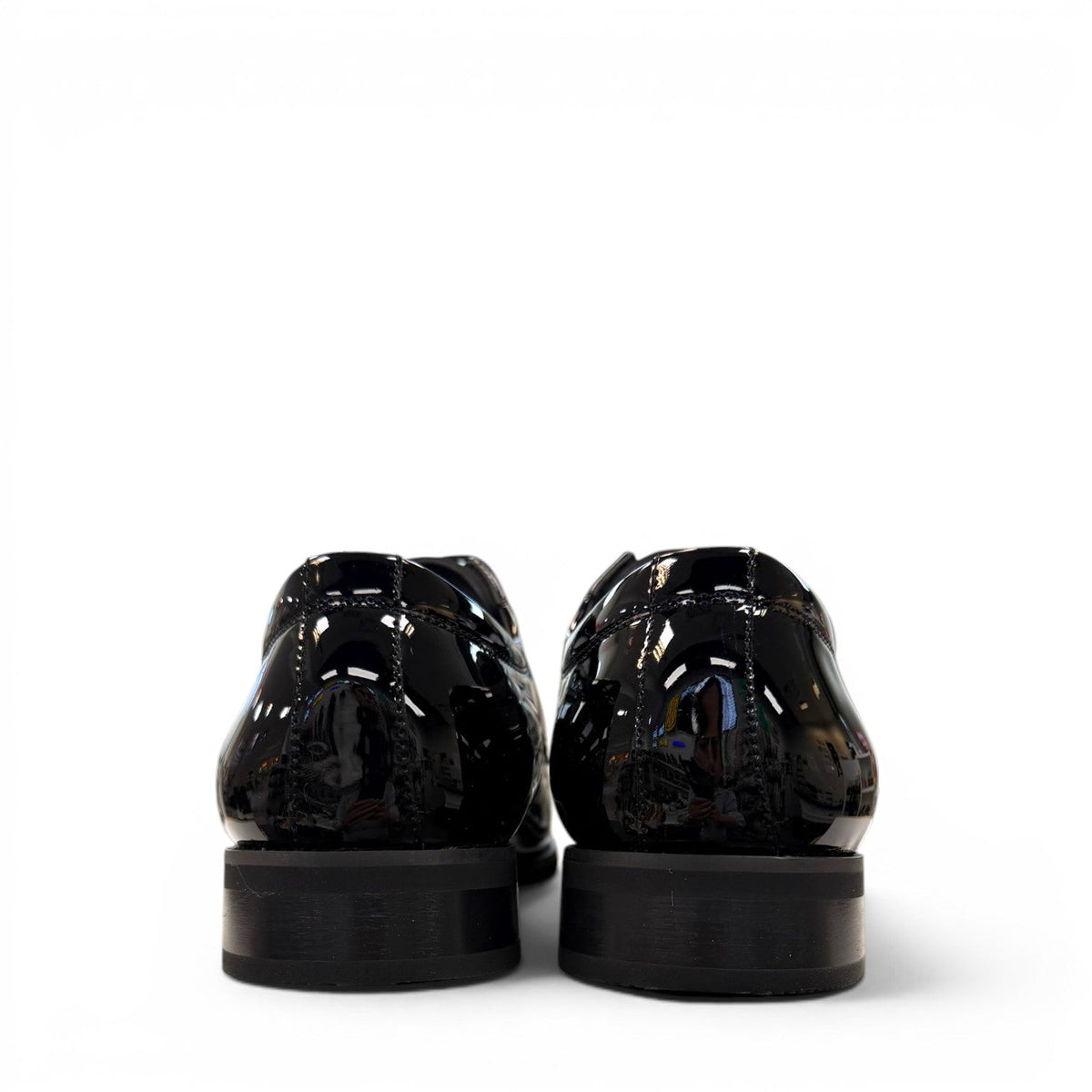 COLLEXION F7067M black patent leather lace-up dress shoe with a sleek, polished formal silhouette.
photo of the back side