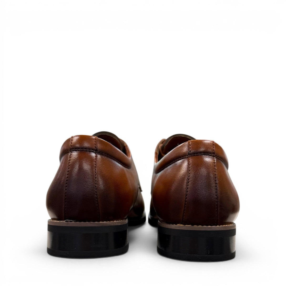 COLLEXION-F7067M brown leather lace-up dress shoe with a sleek formal silhouette for business and special occasions.
photo of the back side