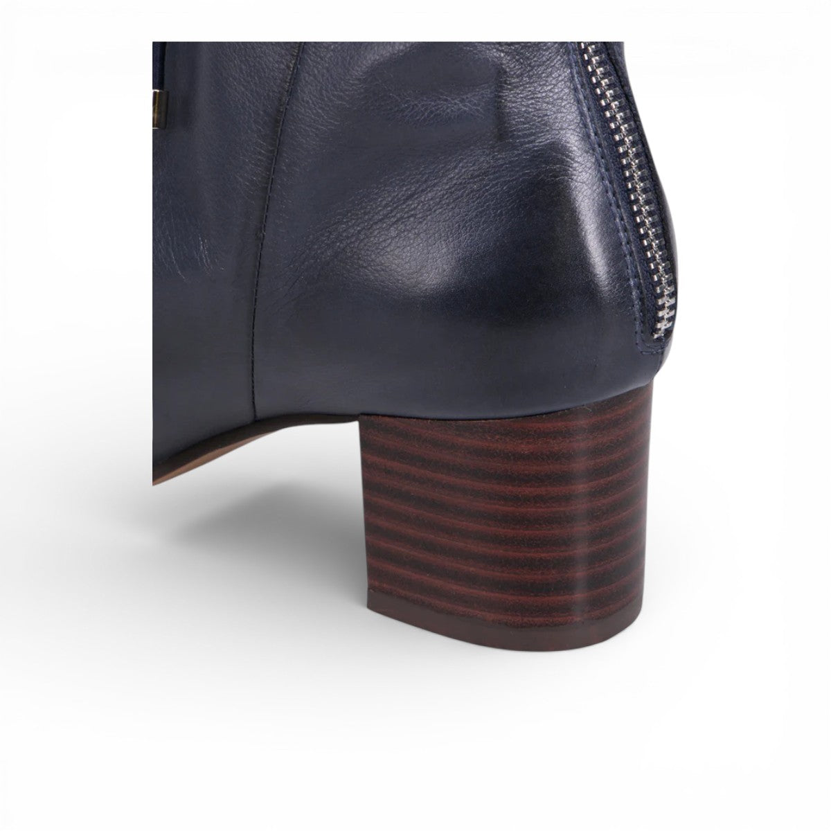 DJANGOANDJULIETTE-VALINA-navy leather ankle boots with patent toe cap, block heel, and decorative ankle lacing. back view.