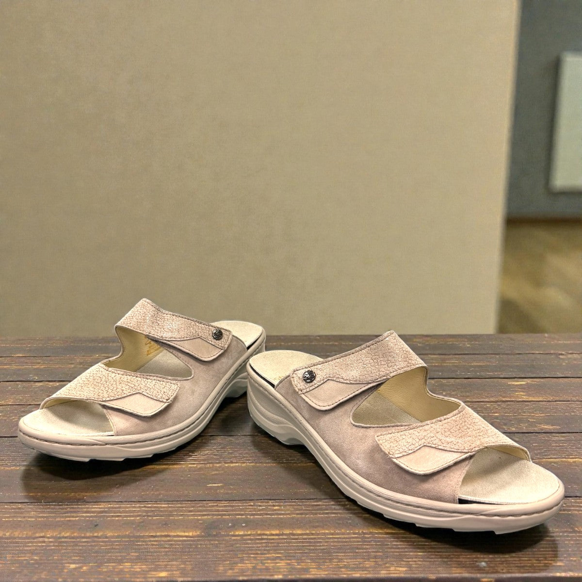 SOFTLINE WOMEN'S HEDI SANDALS 234013 - NOCCIOLA