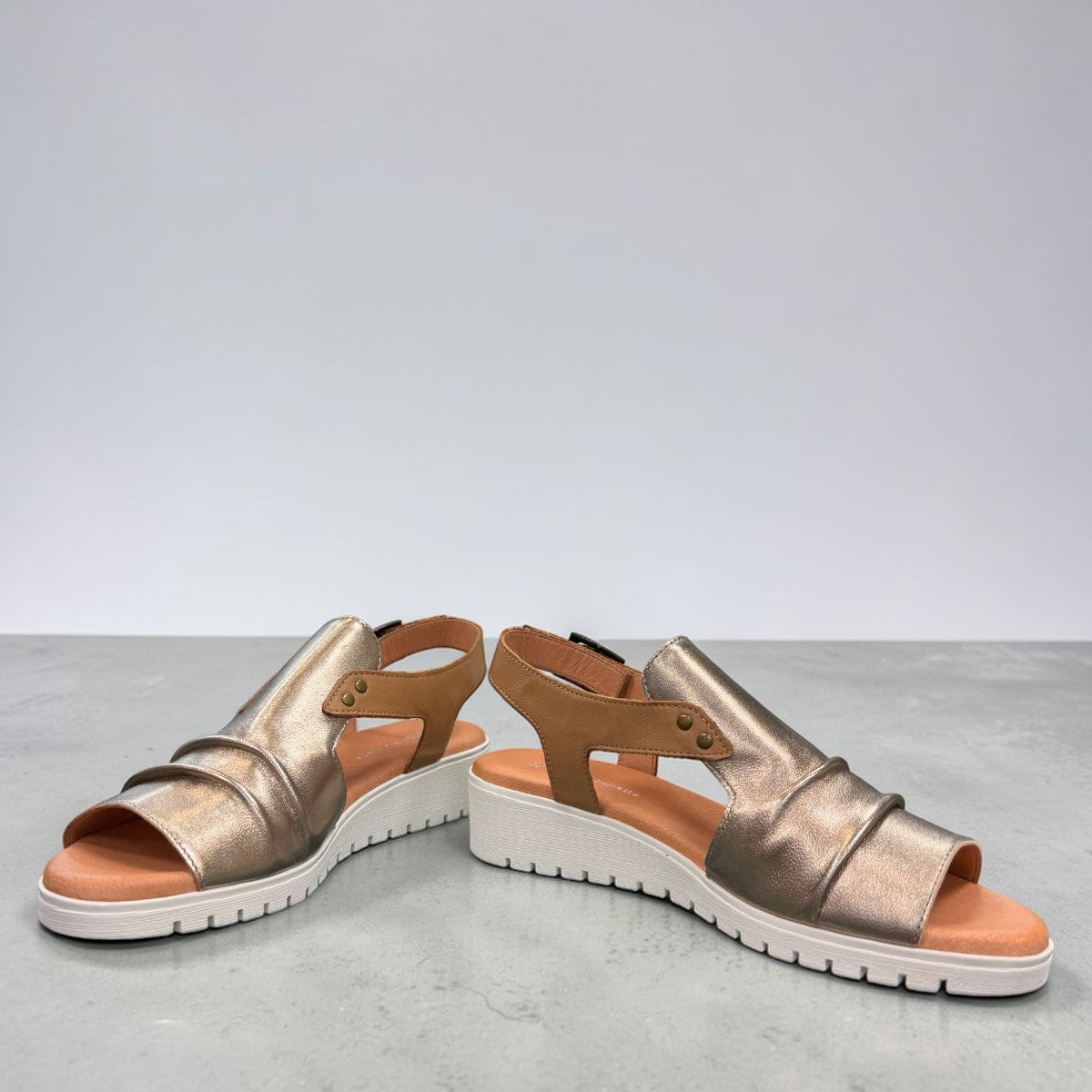 DJANGO & JULIETTE MADIS CHAMPAGNE-DK TAN-WHITE SOLE