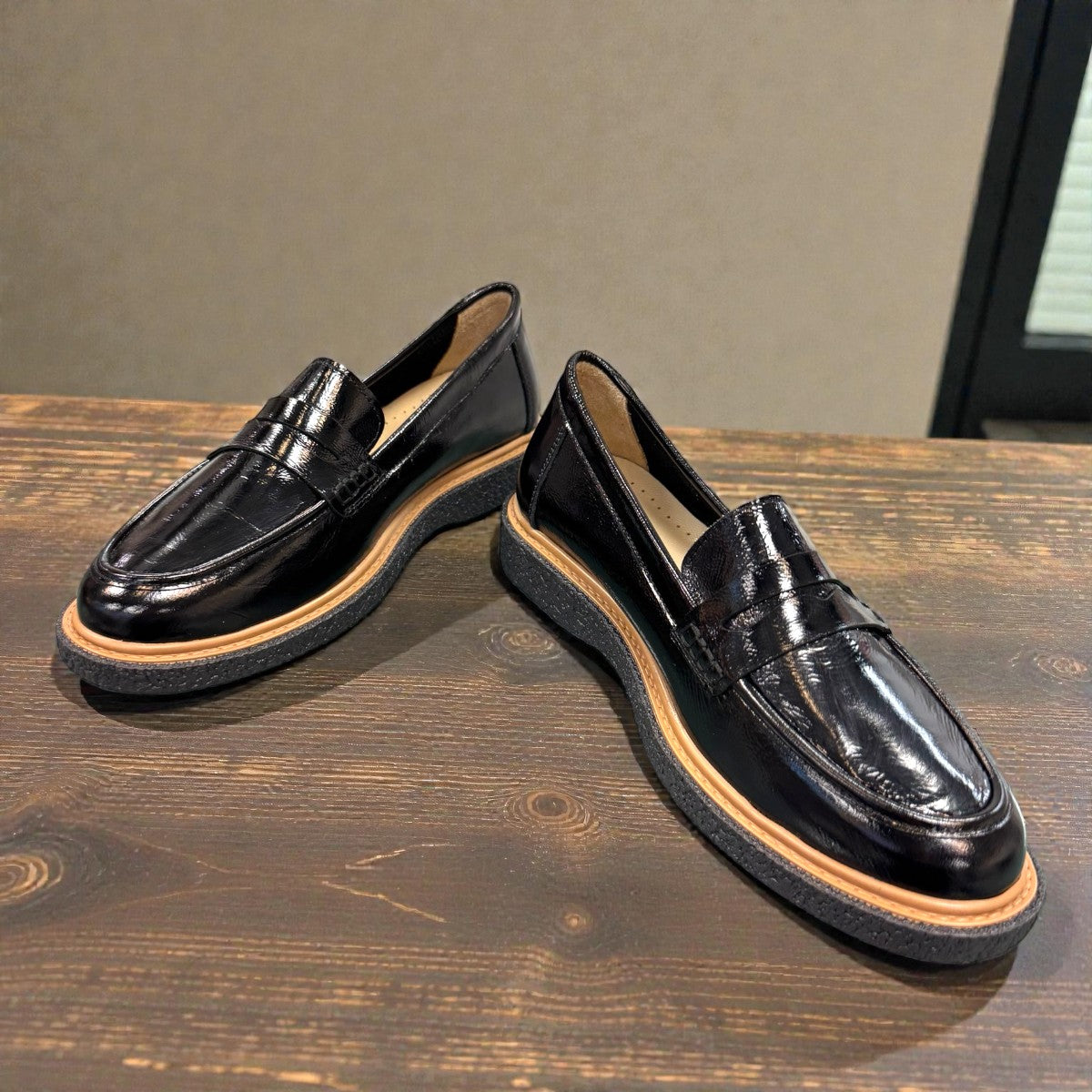 ROAMERS NILA - BLACK