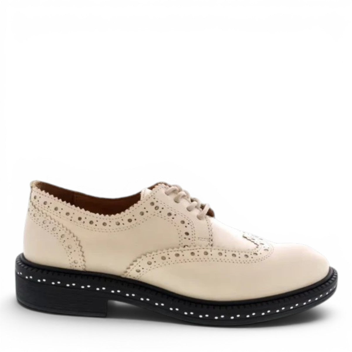 LUNA SOLE PINPIN EGGNOG cream leather brogue derby shoe with a thick black speckled sole. Photo of right side view.