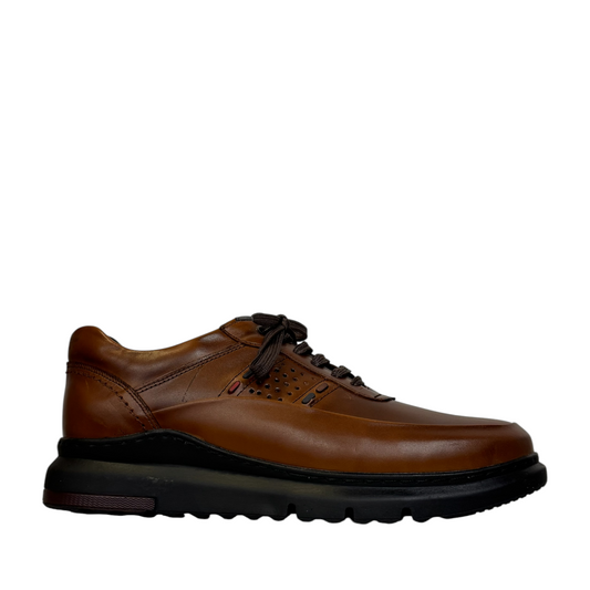 Satel Abgineh brown leather lace-up shoe with perforated detail and a durable black rubber outsole. Photo of right side view.