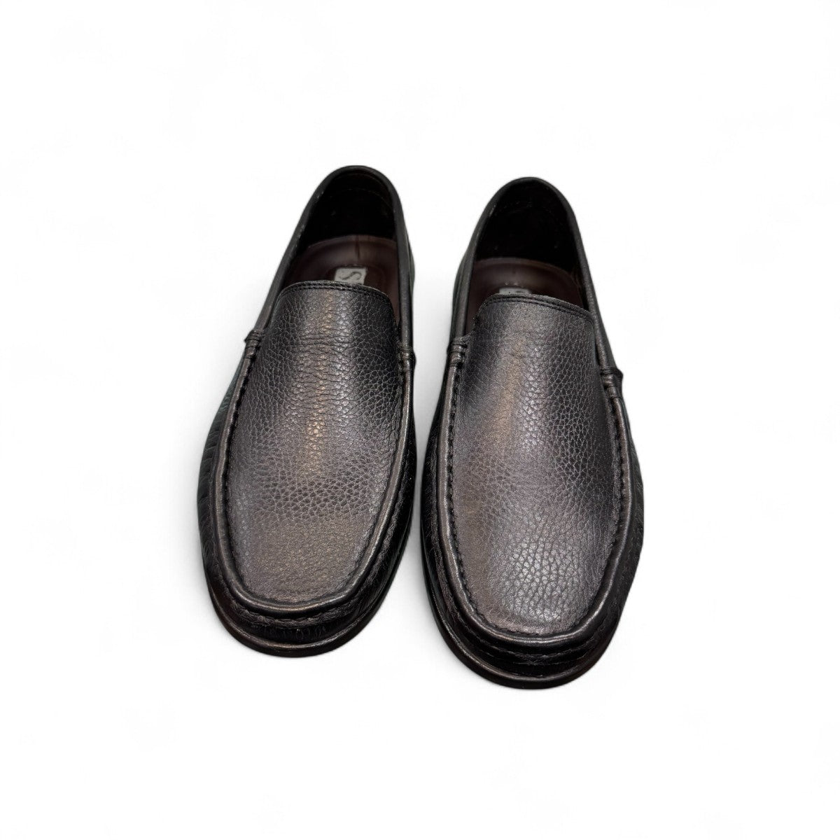 Satel Ardeshir black genuine leather loafers with a durable rubber outsole for formal wear. Photo of front view.