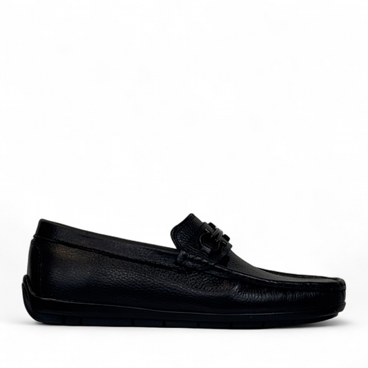 Satel Poonak black genuine leather loafers with subtle handmade stitching and a polished finish. Photo of right side view.