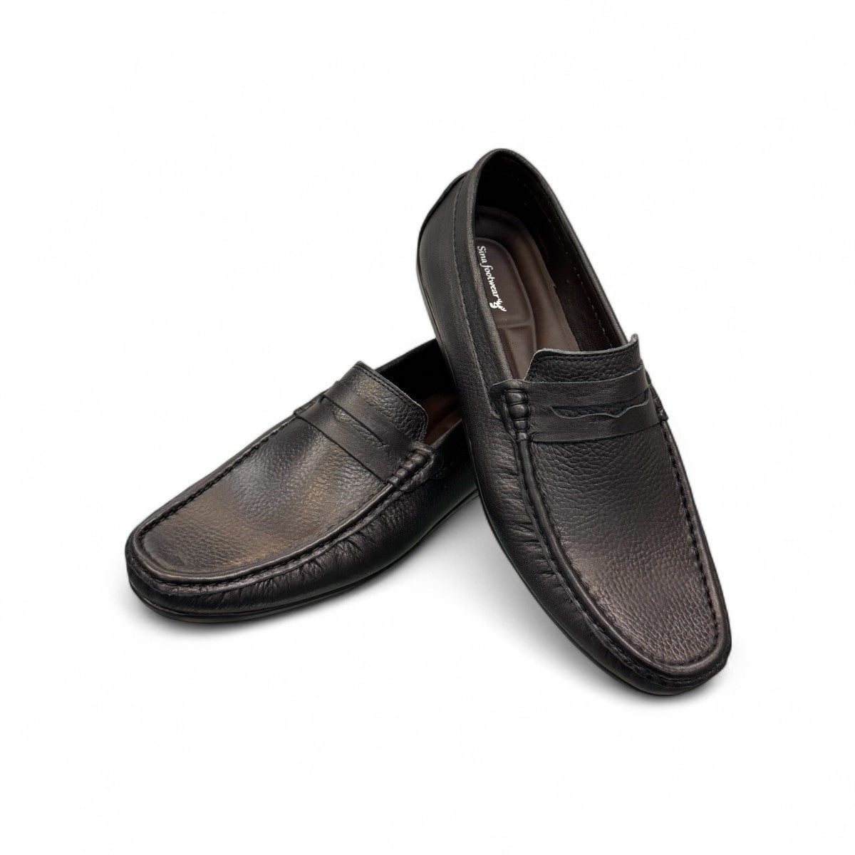 Satel Starkhan black leather loafers with handmade stitching, featuring a polished finish and comfortable lining. Photo of upper view 1.