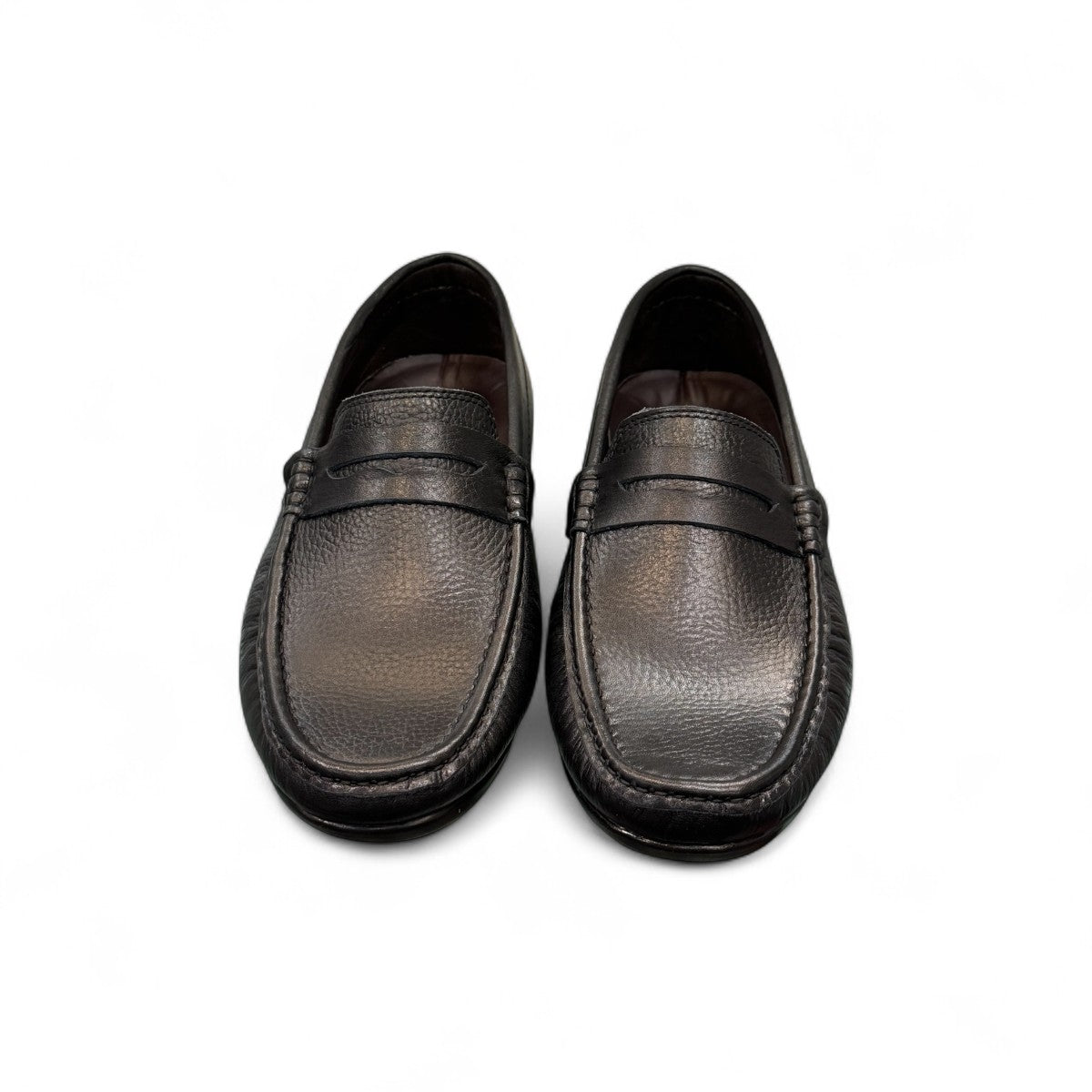 Satel Starkhan black leather loafers with handmade stitching, featuring a polished finish and comfortable lining. Photo of front view.