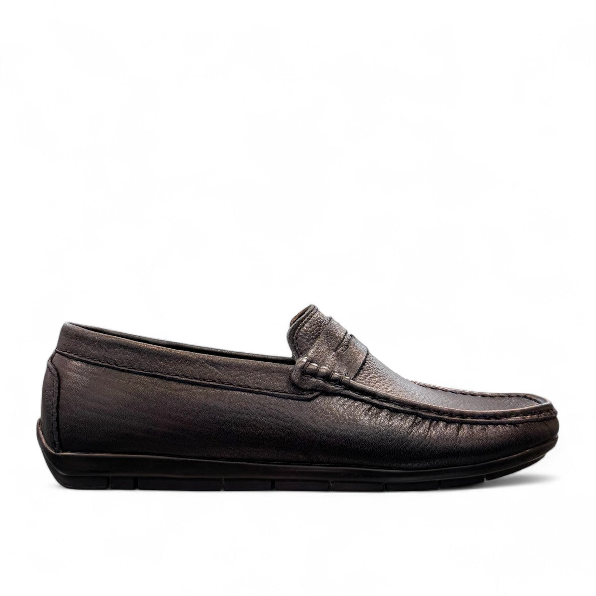 Satel Starkhan black leather loafers with handmade stitching, featuring a polished finish and comfortable lining. Photo of right side view.