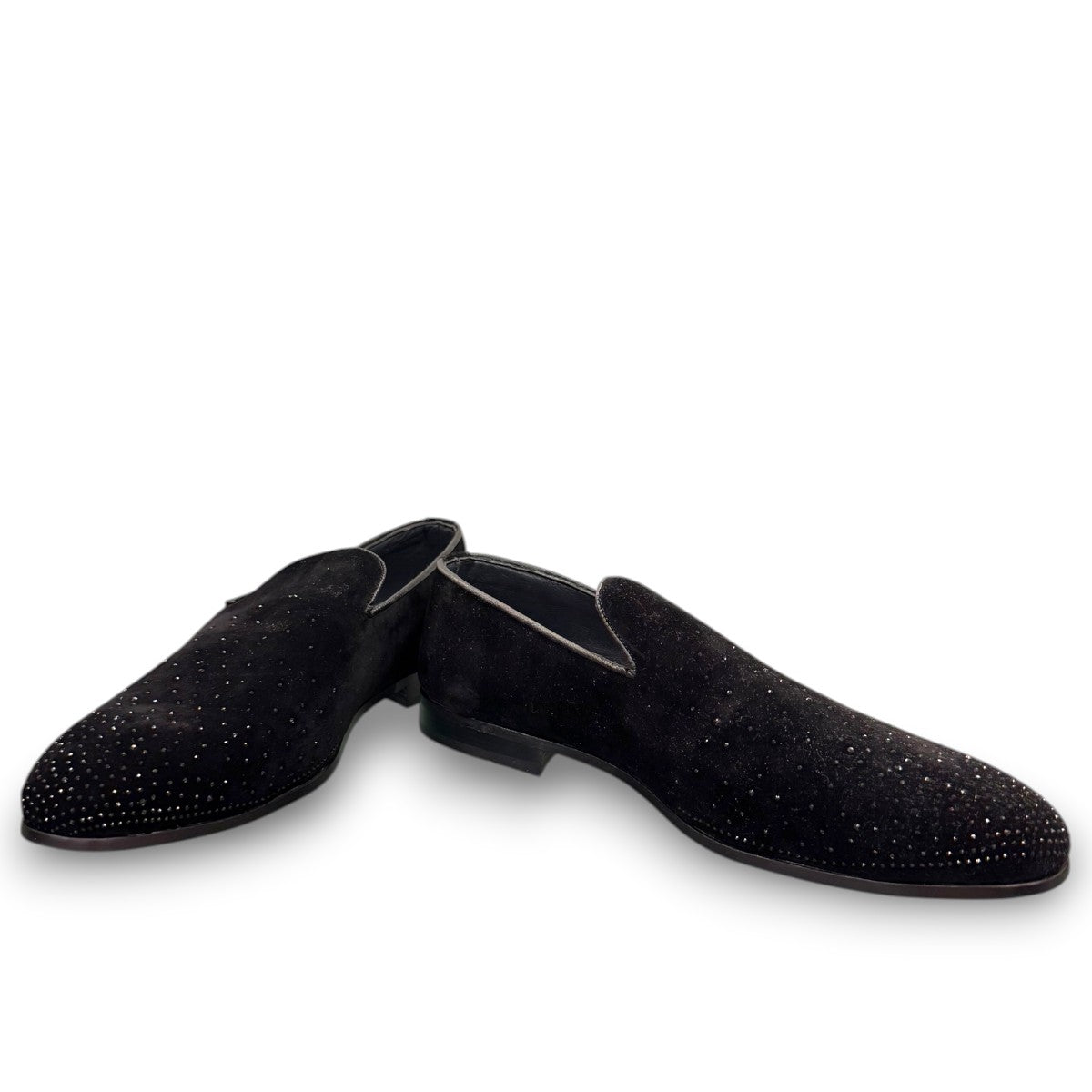 Sun Arash black suede slip-on loafers with subtle handmade stitching and a durable rubber outsole. Photo of front view 2.