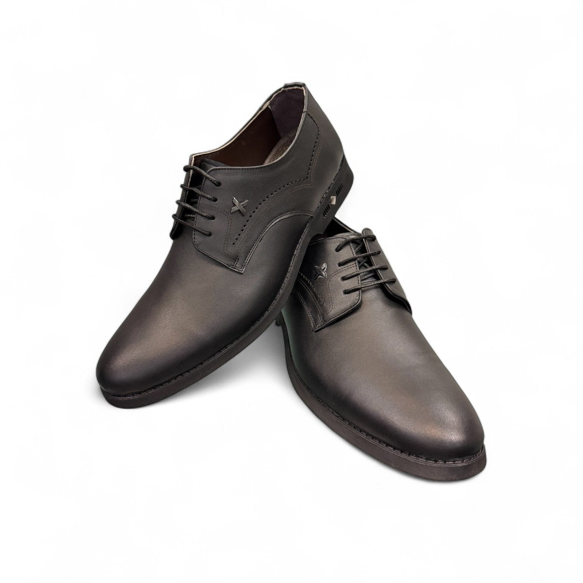 Sun Isfahan black leather lace-up dress shoe with handmade stitching and a durable rubber outsole. Photo of front view.