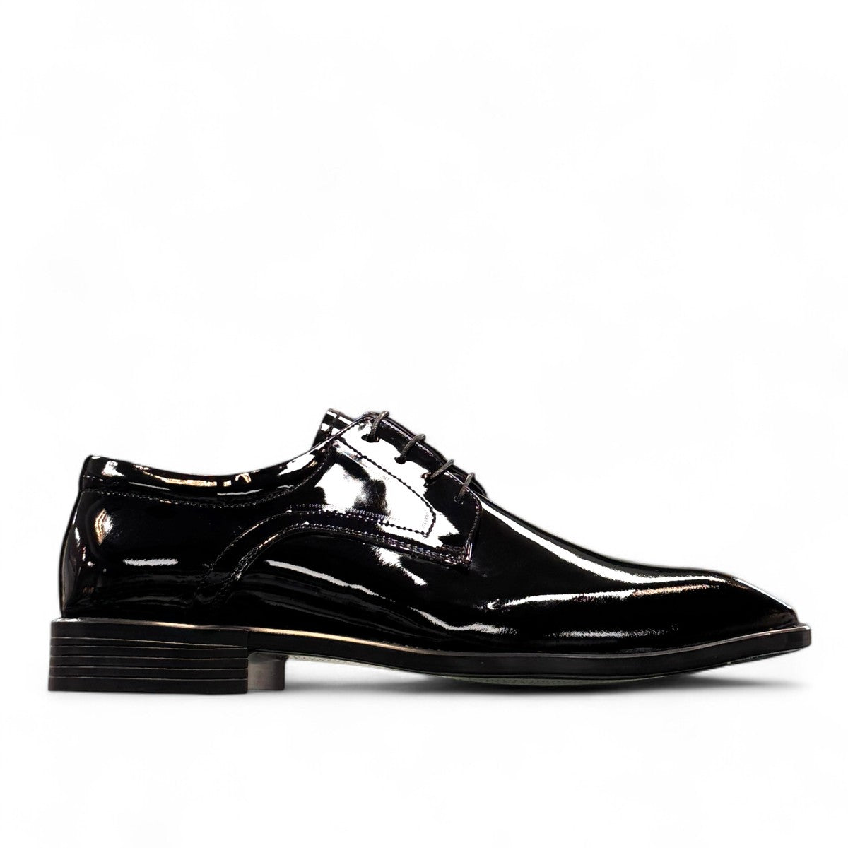 Sun Mahour black patent leather lace-up dress shoe with a polished finish and durable rubber outsole. Photo of outside side view.