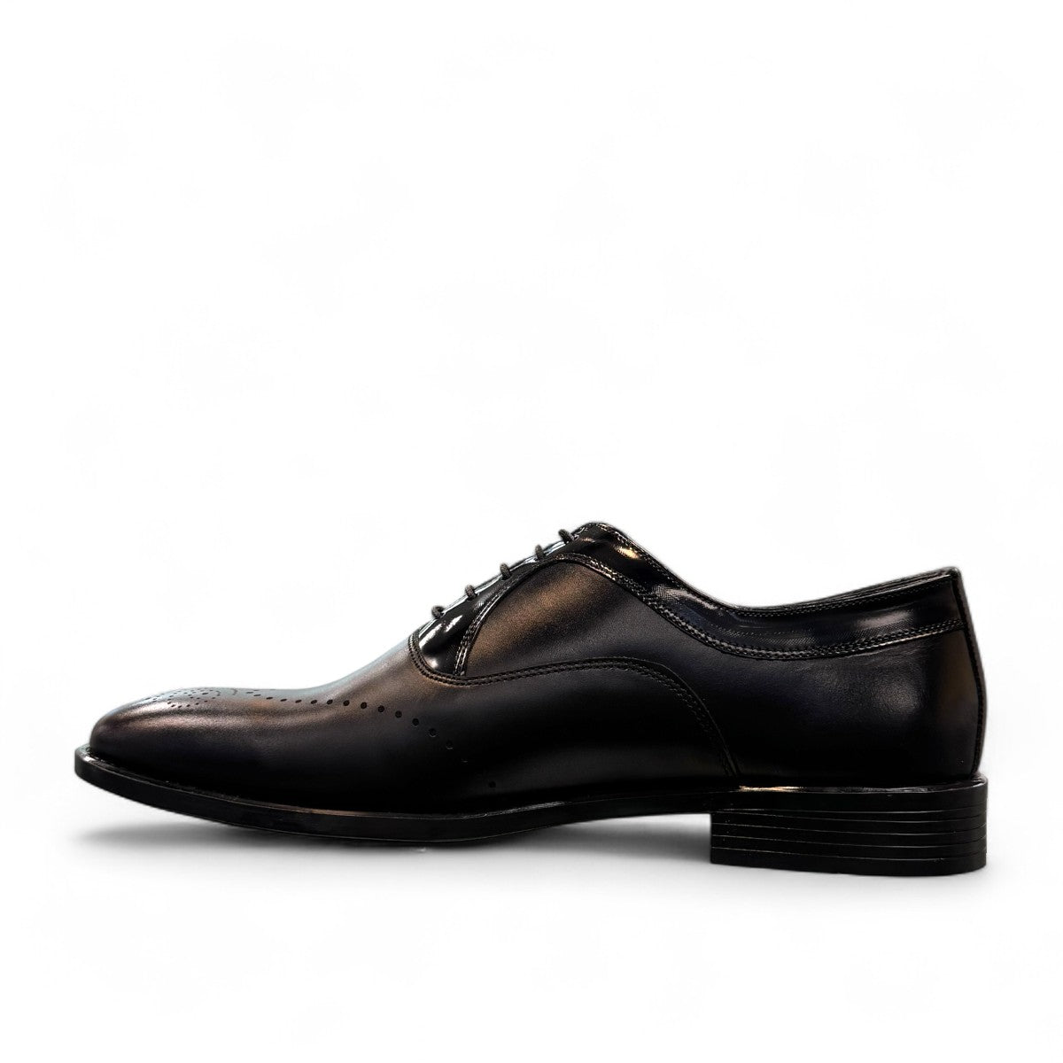 Sun Masiha black leather lace-up formal shoe with subtle handmade stitching and rubber outsole. Photo of inside side view.