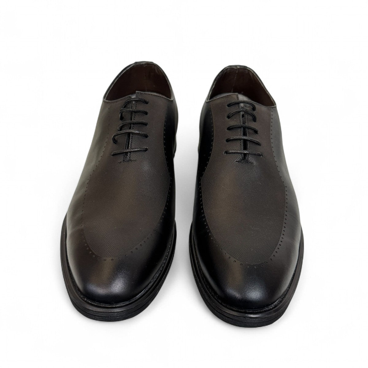 Sun Shoes for man Attar Lace black genuine leather lace-up dress shoes with subtle handmade stitching and a durable rubber outsole. Photo of front view.