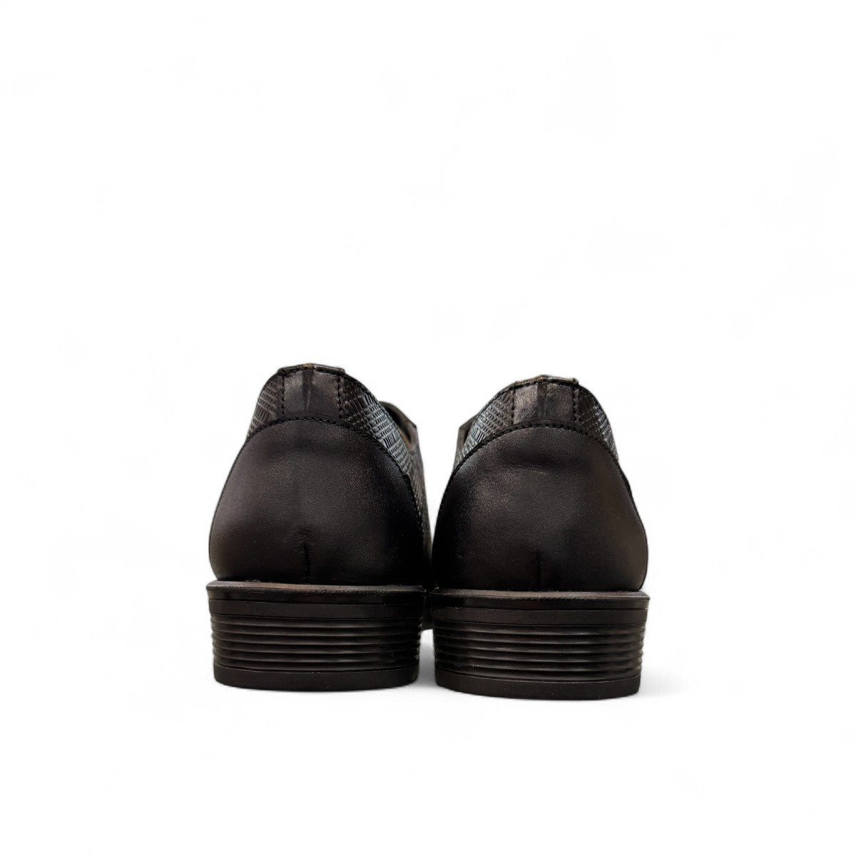 Sun Stylish black leather lace up dress shoe with textured pattern and handmade stitching details. Photo of back view.