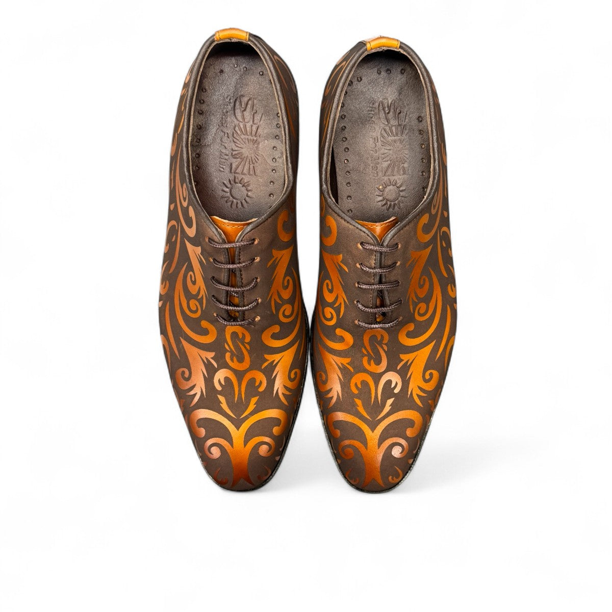 Sun Termeh brown leather and suede lace-up dress shoe with intricate hand-stitched swirl patterns. Photo of upper view.