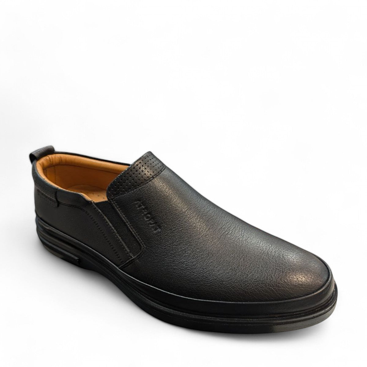 Atropat Erfan black leather slip-on shoes with handmade stitching and durable rubber outsole. Photo of upper view.