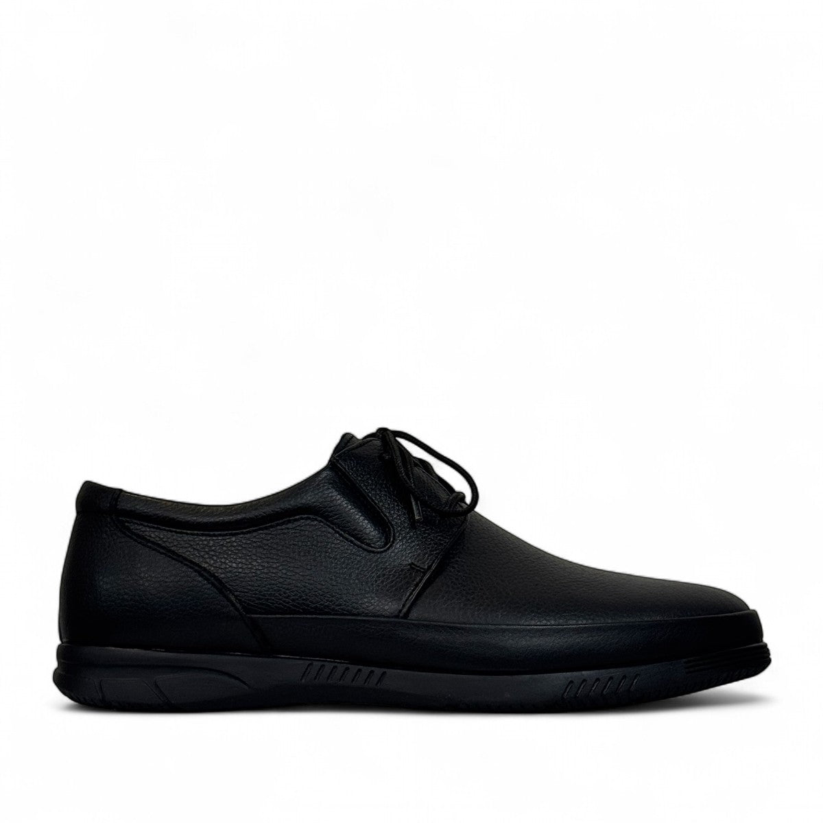 Atropat Hafez black genuine leather smart casual shoes with subtle handmade stitching and rubber sole. Photo of outside side view.