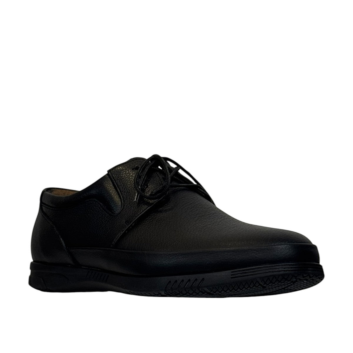 Atropat Hafez black genuine leather smart casual shoes with subtle handmade stitching and rubber sole. Photo of front view at an angle.