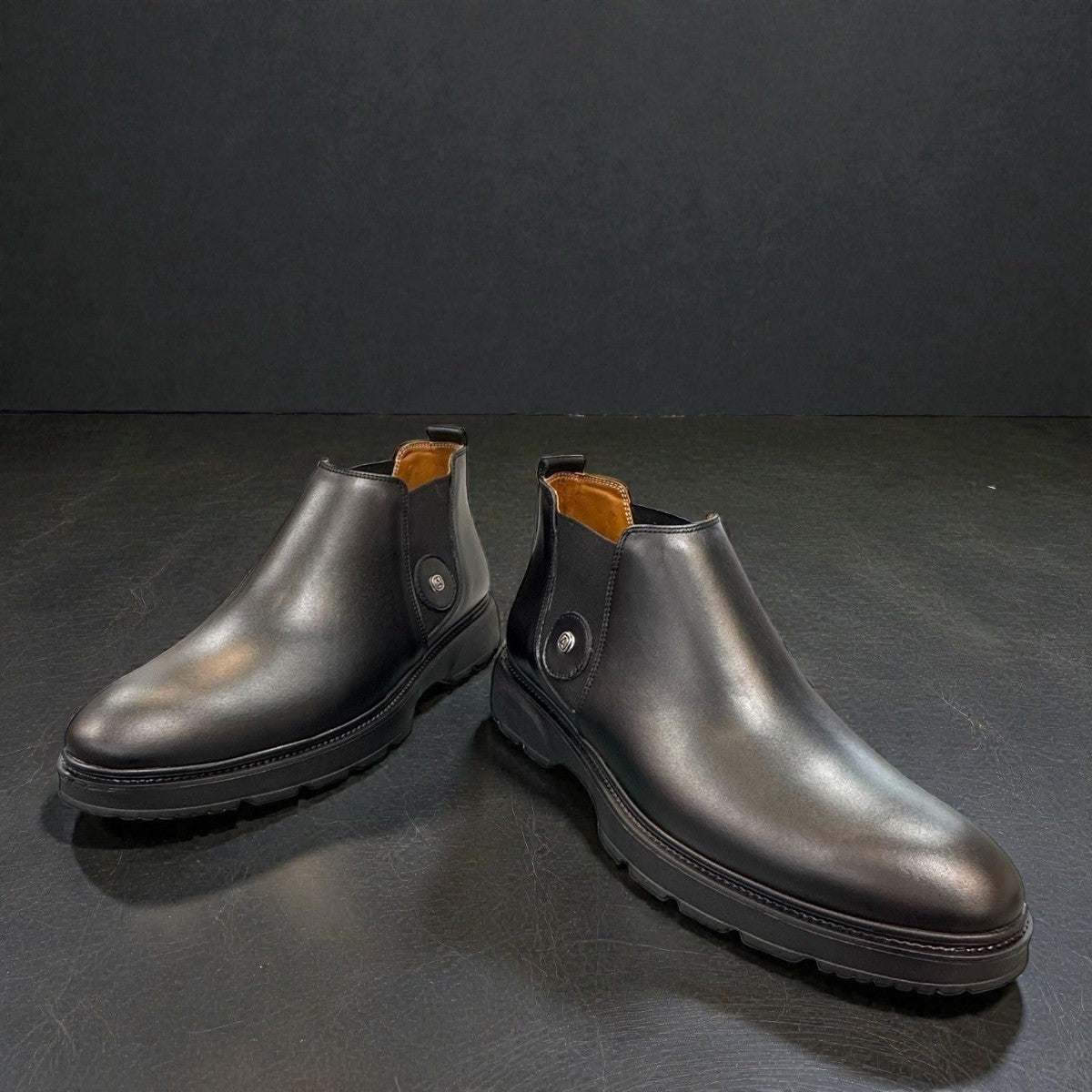Atropat Mikhak black genuine leather Chelsea boots with rubber outsole and subtle handmade stitching. Photo of  front view.