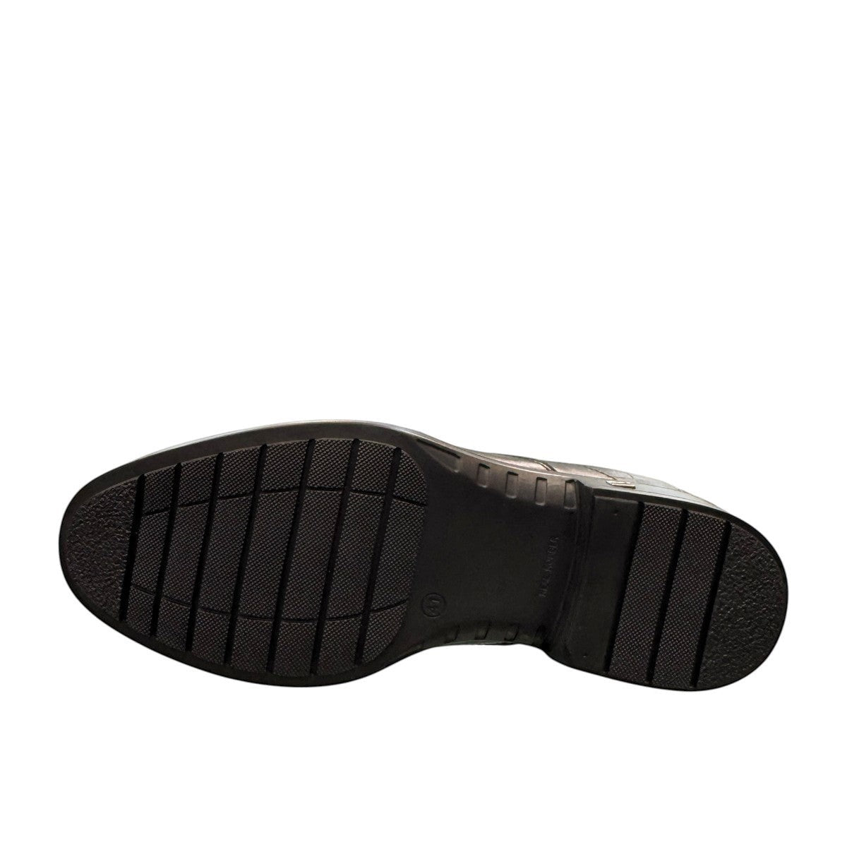Atropat Ramtin black genuine leather slip-on boots with textured detail and durable rubber outsole. Photo of bottom view.