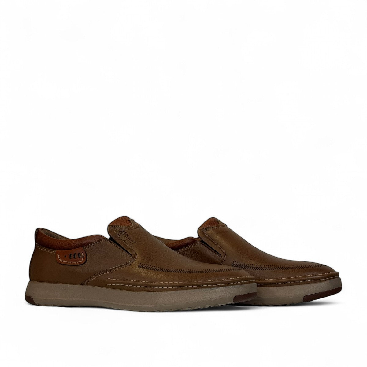 Atropat Saadi brown leather slip-on shoes with handmade stitching and durable rubber outsole. Photo of side views.