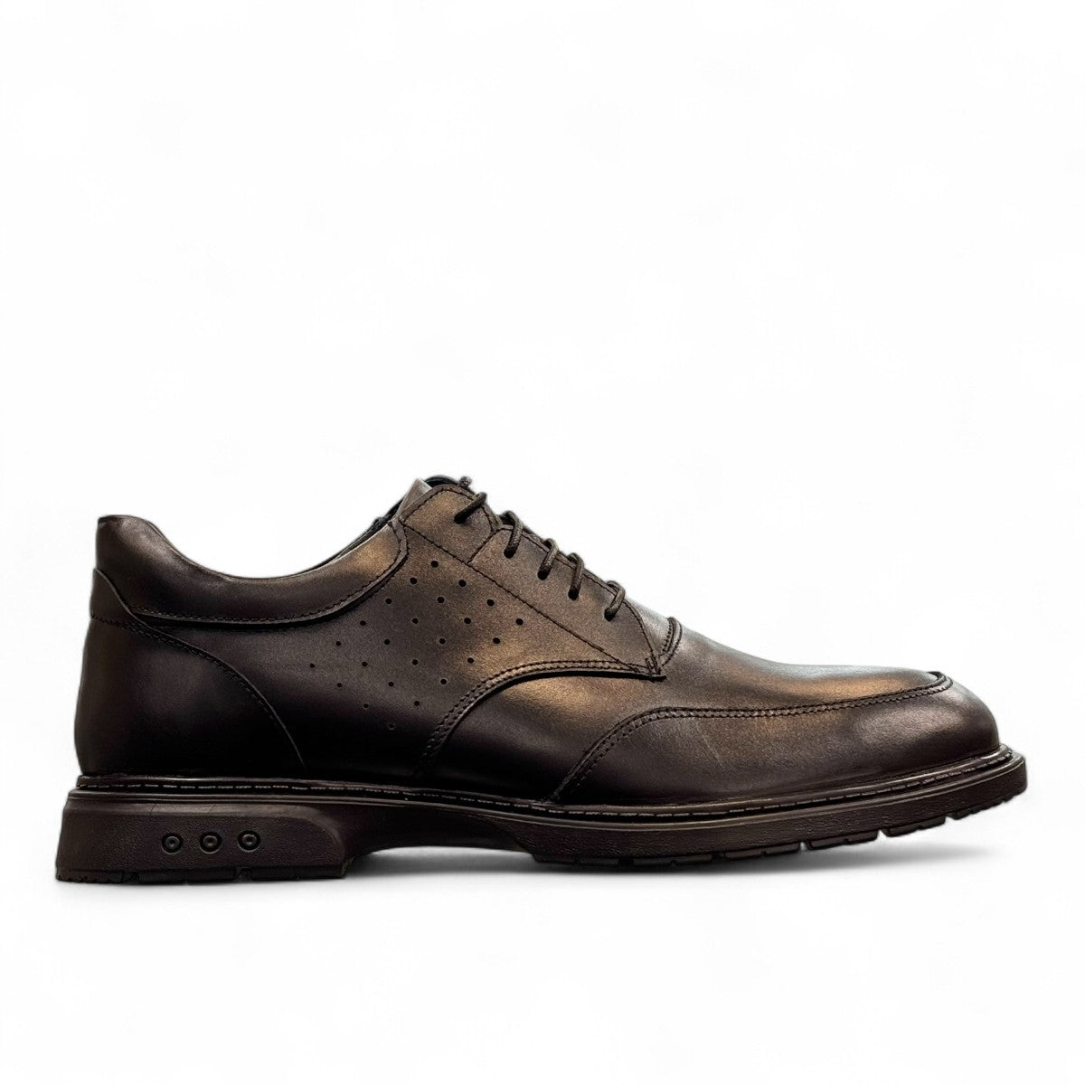 Borna Borna black leather men's dress shoes with lace-up closure and rubber outsole. Photo of right side view.
