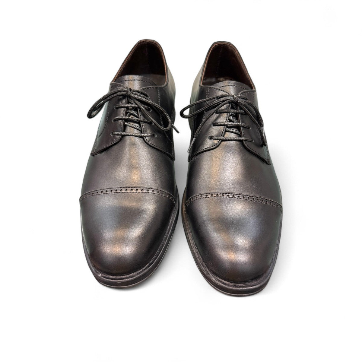 BORNA FASHAM black leather men's dress shoe with lace-up closure and durable rubber outsole. Photo of front view.