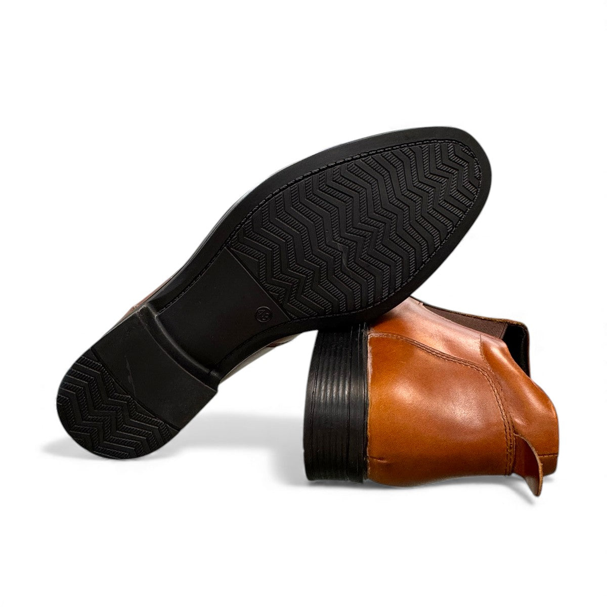 BORNA GOLESTAN brown leather slip-on men's boots with elastic side panels and rubber outsole. Photo of bottom view.