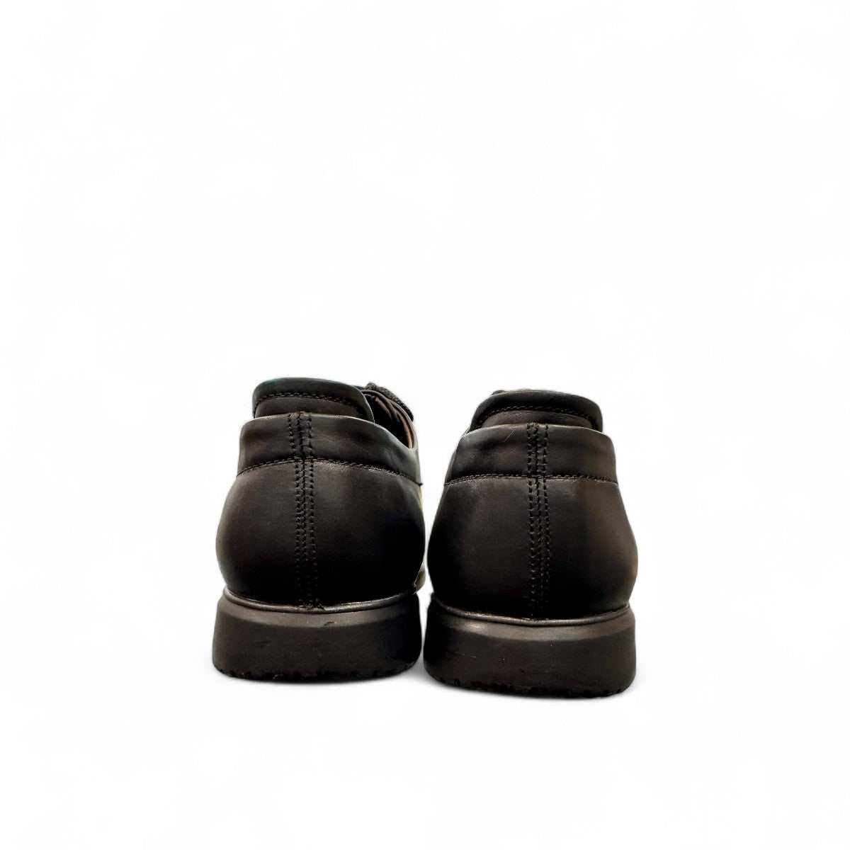 Borna Kan black leather men's dress shoe with a rubber outsole and lace-up closure. Photo of back view.