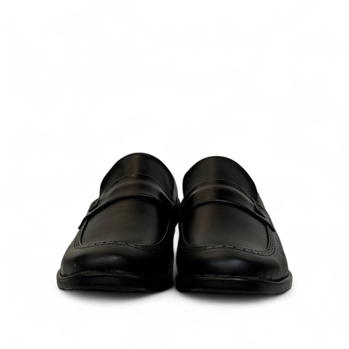 Borna Tajrish black leather loafers for men with a rubber outsole and metal detail. Photo of front view.