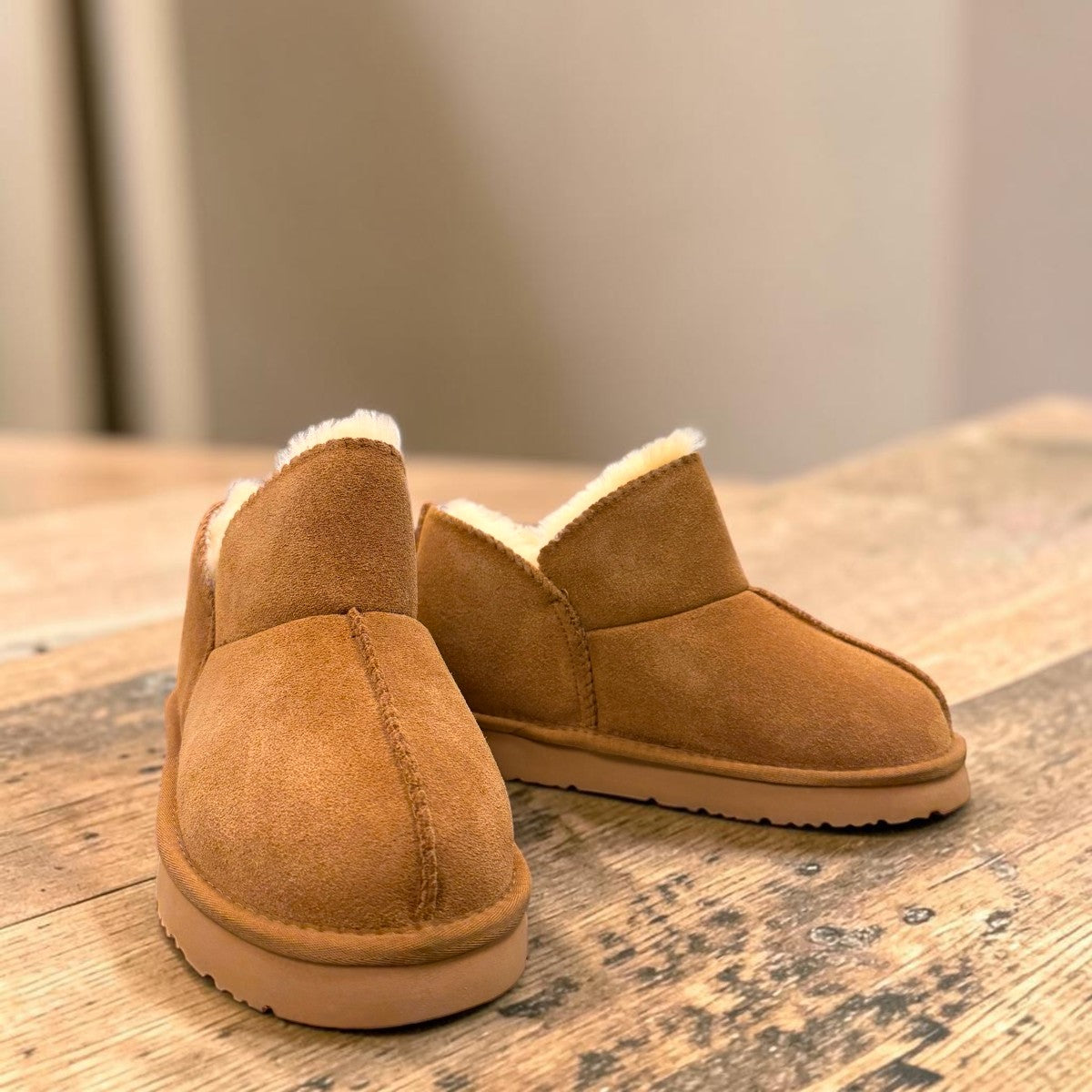 ARIA PARMIS MOCCASIN SLIPPERS - TAN