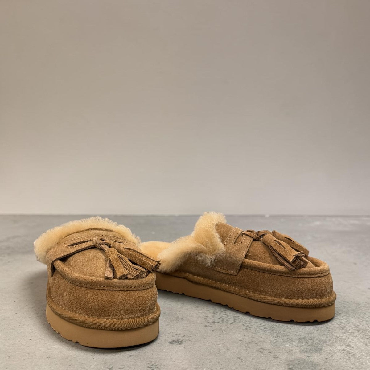 ARIA FUMAN MOCCASIN SLIPPERS - TAN