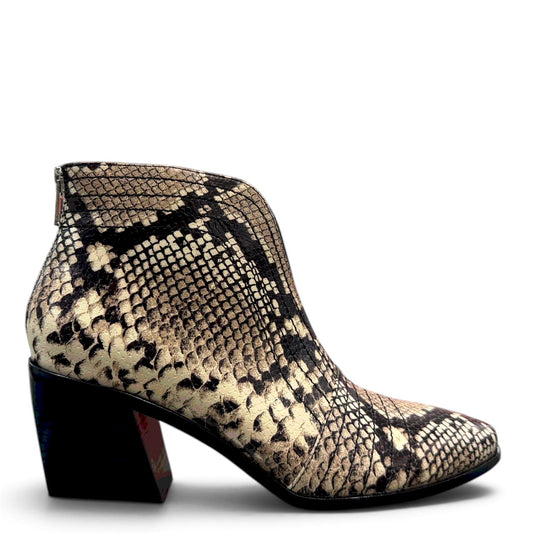 DJANGO & JULIETTE JONQUITY-DJ - BLACK & WHITE SNAKE LEATHER