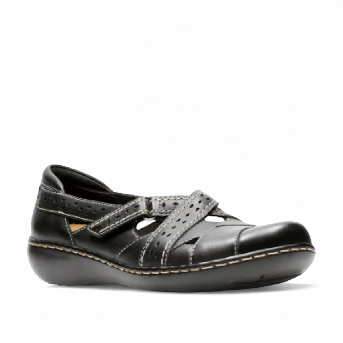 Clarks Ashland Spin Q black leather slip-on shoe with crisscross straps and contrast stitching. front view.